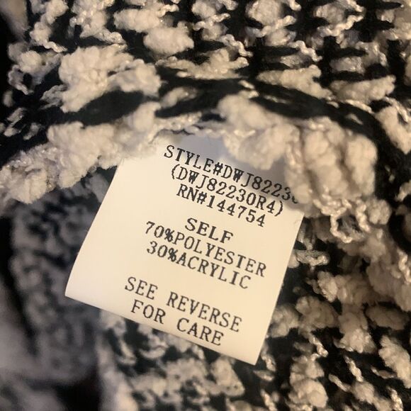 Davi & Dani nwt long cardigan sweater size large - Picture 7 of 7